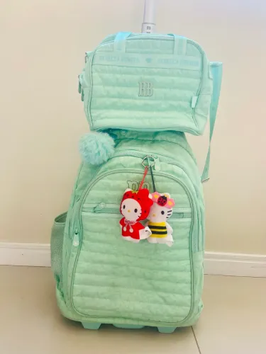 Kit mochila de rodinha com lancheira