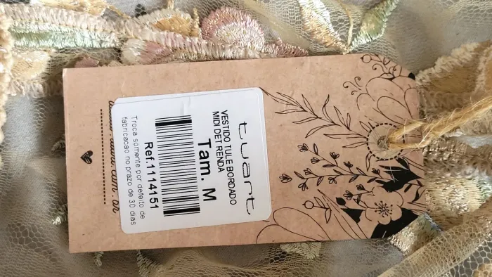 Vestido tuart midi em tule