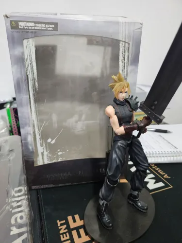Final Fantasy Dissidia Action Figure Play Arts Cloud