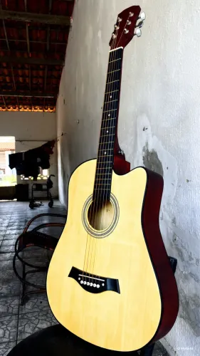 Violão de aço para iniciantes Queen