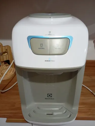 Vendo bebedouro Electrolux em ótimo estado