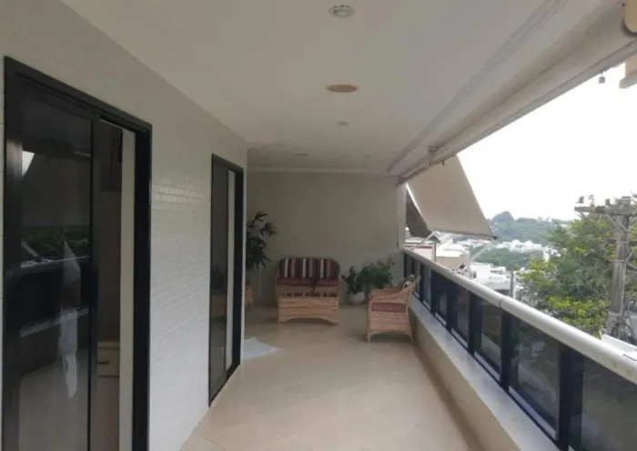 Apartamento à venda na Rua Solano da Cunha, Jardim Guanabara, Rio de Janeiro - RJ