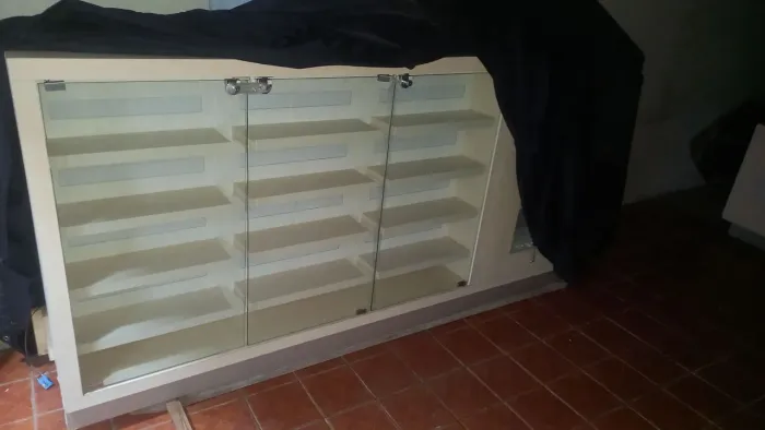 Vendo balcão de exposição de loja em mdf