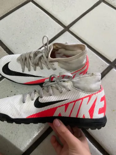 Chuteira society mercurial Nike 