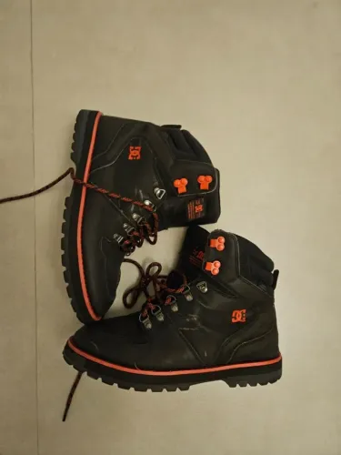 Bota DC Peary - Tam: 9US. 40BR