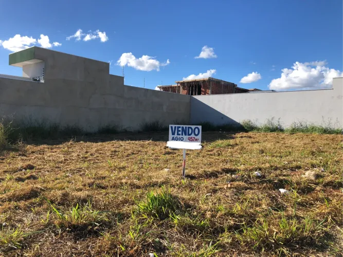 Vendo ágio Terreno de esquina 457 mt2 St. Campos do Jordão