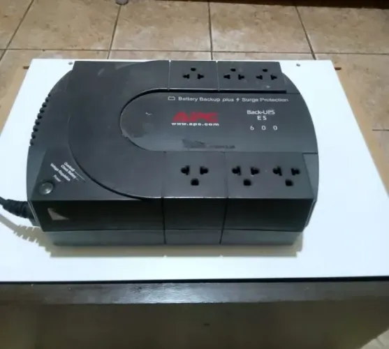 Nobreak APC Back-UPS ES 600VA - Retirado de Empresa