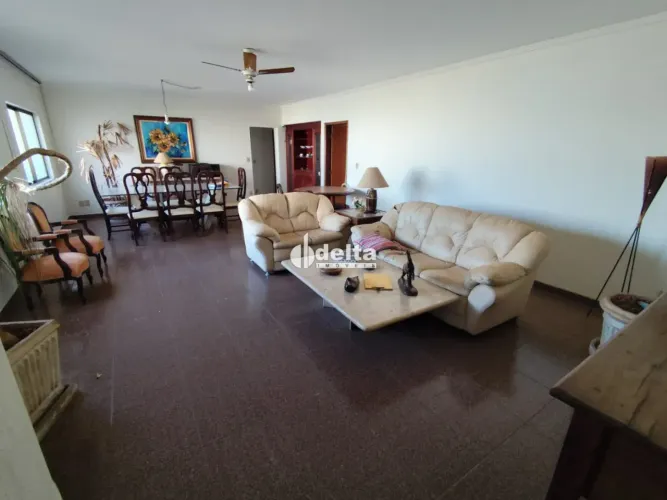 Apartamento Mobiliado disponível para locação no bairro Saraiva em Uberlândia-MG