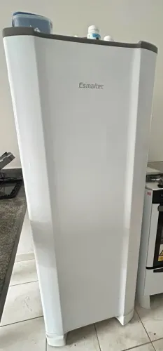 Geladeira Esmaltec 245l
