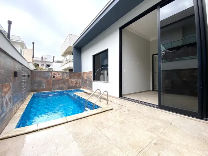 Casa Alto padrão com piscina no Condomínio Garden- Biguaçu
