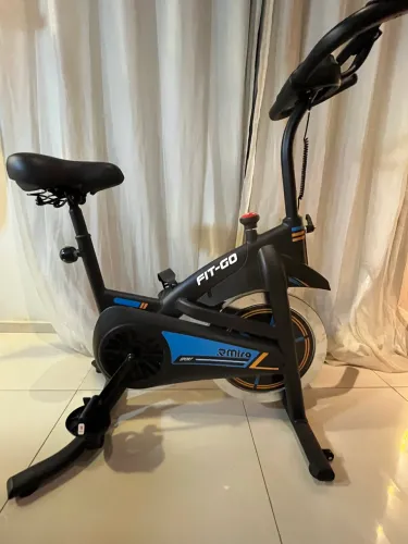 Bicicleta Ergométrica Spinning Rmira Com Bluetooth e Roda de Inércia de 14 kg