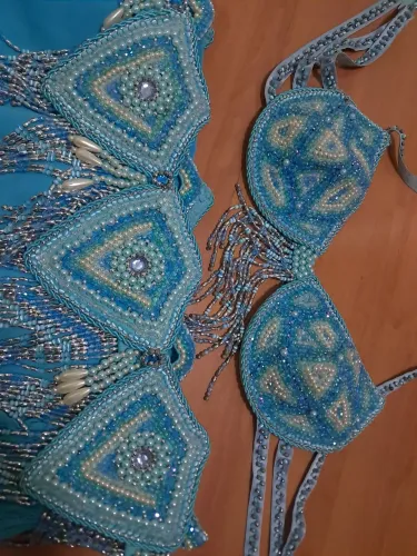 FIGURINO DE DANÇA DO VENTRE - AZUL CLARO