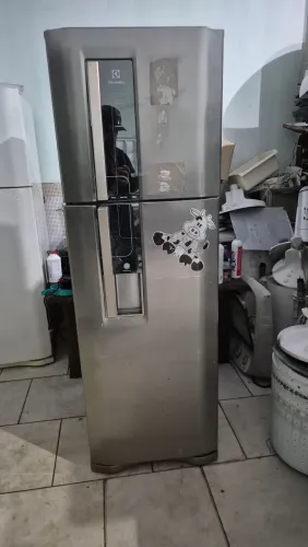 Geladeira 220v