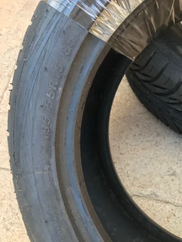 Pneu carro