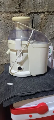 Centrífuga de Alimentos Juicer Suggar - Extrator de Sucos Naturais