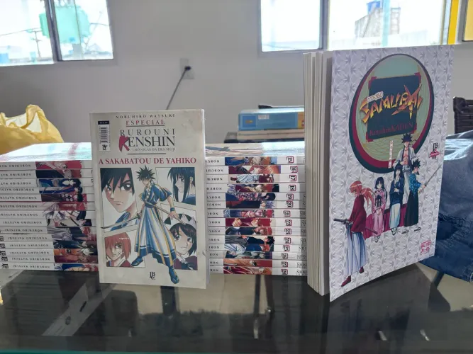 Mangá Rurouni Kenshin (Samurai X) completo + sakabatou de Yahiko + Kenshin Kaden
