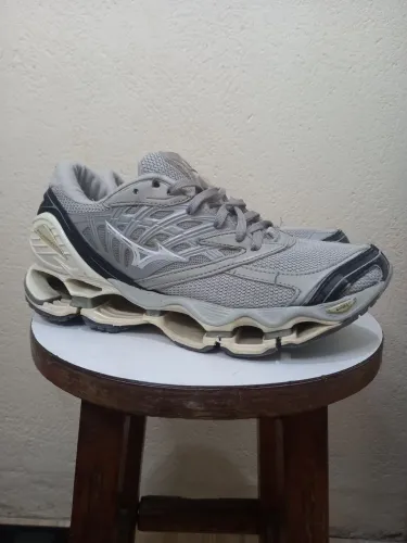 MIZUNO PROPHECY LS TÊNIS LEVE E CONFORTÁVEL.