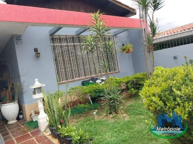 Casa com 3 dormitórios à venda, 220 m² por R$ 1.300.000,00 - Vila Galvão - Guarulhos/SP