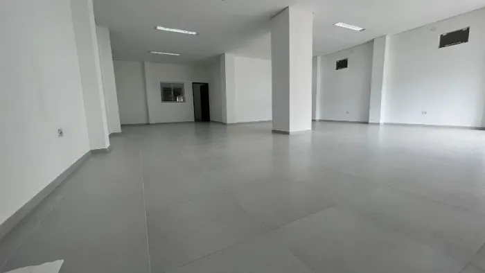 SALA COMERCIAL Araucaria 102m2