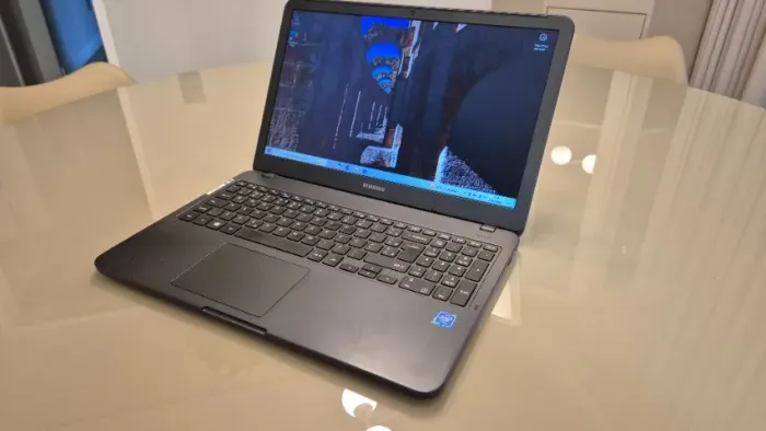 Notebook Samsung Essentials Intel Celeron 4205U, 12 GB RAM, SSD 224 GB
