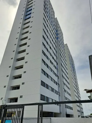 Aluguel no Edifício Alicante | 2 Quartos | Suíte | Barro Duro | R$ 2.600