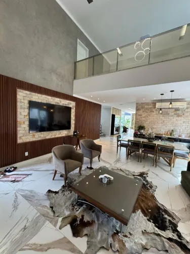 Luxuosa Casa no Montenegro Boulevard | 380m² | 2 pavimentos | 3 vagas de garagem