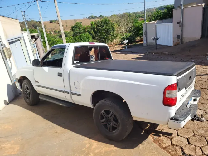Chevrolet S10 Blazer 2.4 MPFI 8V 128cv 4P 2001