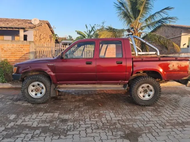 Toyota Hilux CD 4X4 2.8 Diesel Mec. 1998