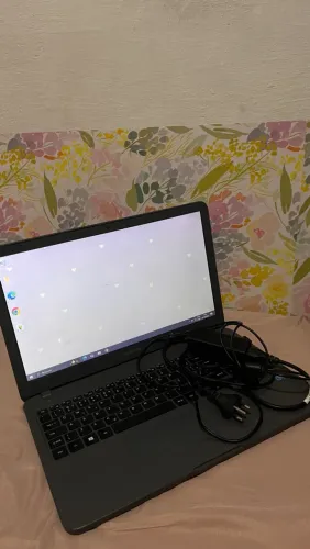 Notebook Samsung em bom estado, 4GB RAM, bateria boa e carregador incluso. R$ 1.000