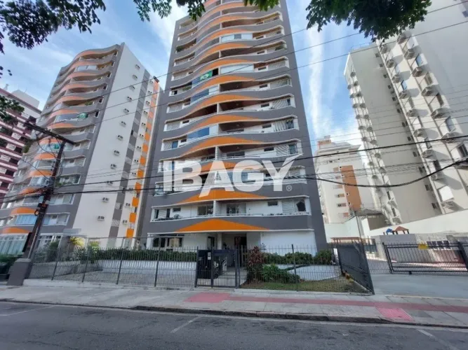 Excelente Apartamento 3 dormitório(s) em Centro - Florianópolis