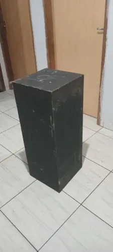 Vende-se caixa de som de 12 polegadas 