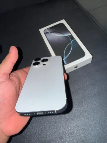 iPhone 16 pro 128gb