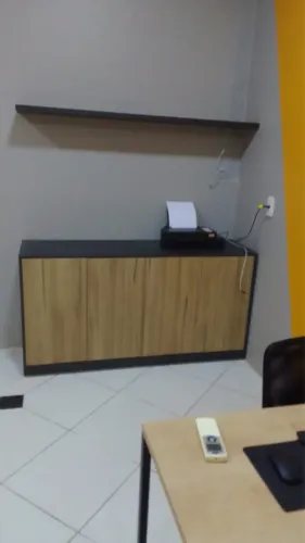 Armário baixo em MDF