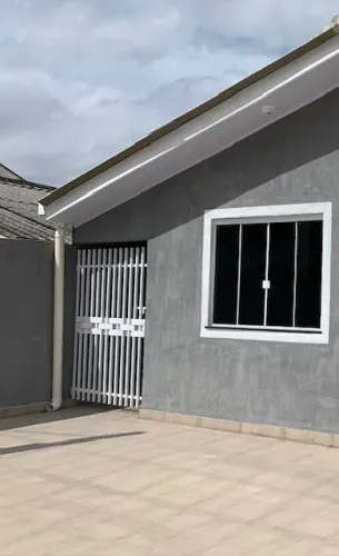 Aluga-se casa nos fundos com dois quartos próximo terminal do Sítio Sercado.