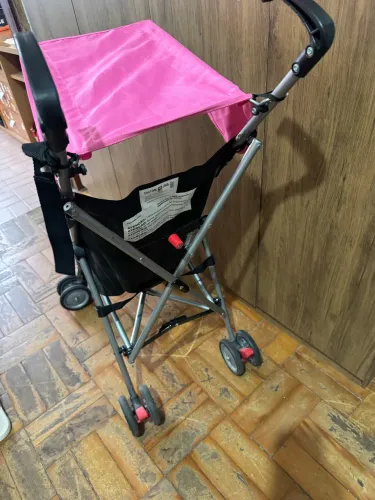 Carrinho guarda chuva