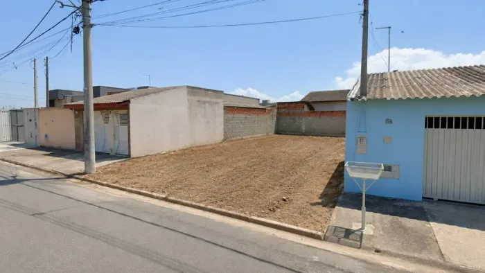 TERRENO DE 200,00M² NO CÉSAR PARK