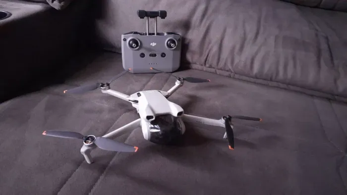 DJI Mini 3 RC-N1 + Case + microSD 256GB Sandisk Extreme Pro- Seminovo