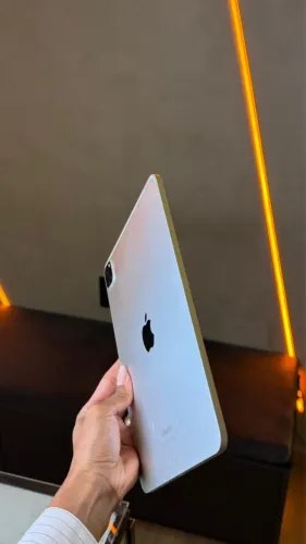 DISPONÍVEL IPAD PRO M1 COM CAPA TECLADO!