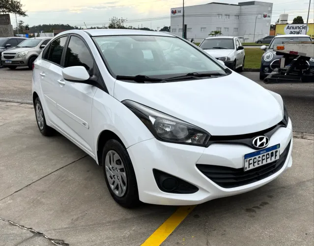 Hyundai HB20S C.plus/c.style1.0 Flex 12V Mec. 4P 2014