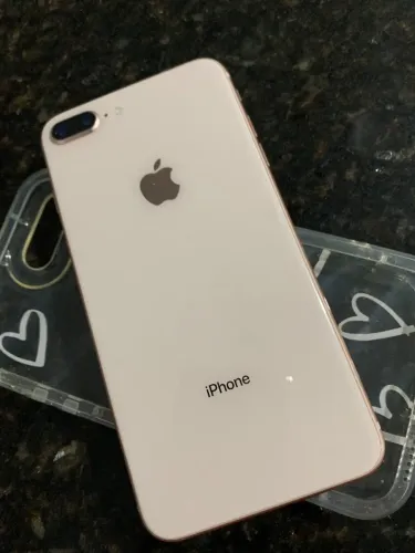 Vendo iPhone 8 Plus todo original 