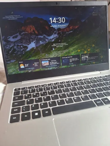 Notebook Sansung Galaxy Book Go.