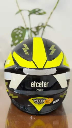 Kit Segurança Moto Kids (Capacete + Colete + Capa de Chuva)