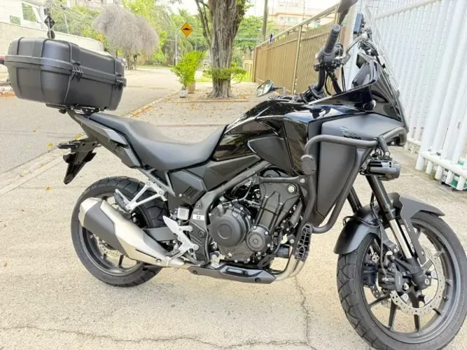 Honda NX 500 CarPlay Cameras + GIVI Baul