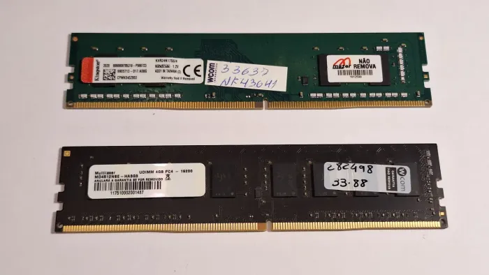 Memória RAM 2 x 4GB