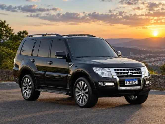 Mitsubishi Pajero HPE Full 3.2 4X4 T.i.dies. 5P AUT 2019