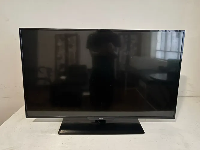 TV Philips Smart FullHD 43 polegadas