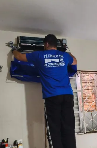 Instalação e manutenção em Ar condicionado - SEO Moreira Climatização