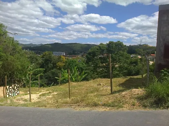 Lote grande no centro de Caeté ou troco