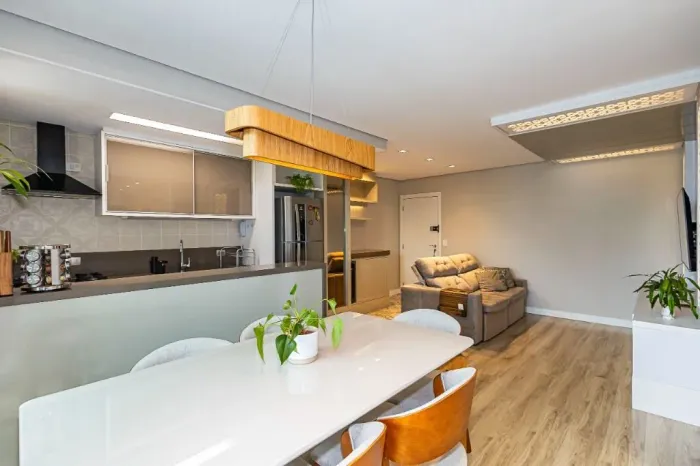 Apartamento com 3 dormitórios à venda, 76 m² por R$ 880.000,00 - Cabral - Curitiba/PR