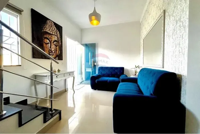 Casa Duplex Mobiliada com Vista Parcial para o Mar